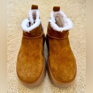 Koolaburra By UGG Women's Chestnut Koola Ultra Mini Platform Boots - Size 7